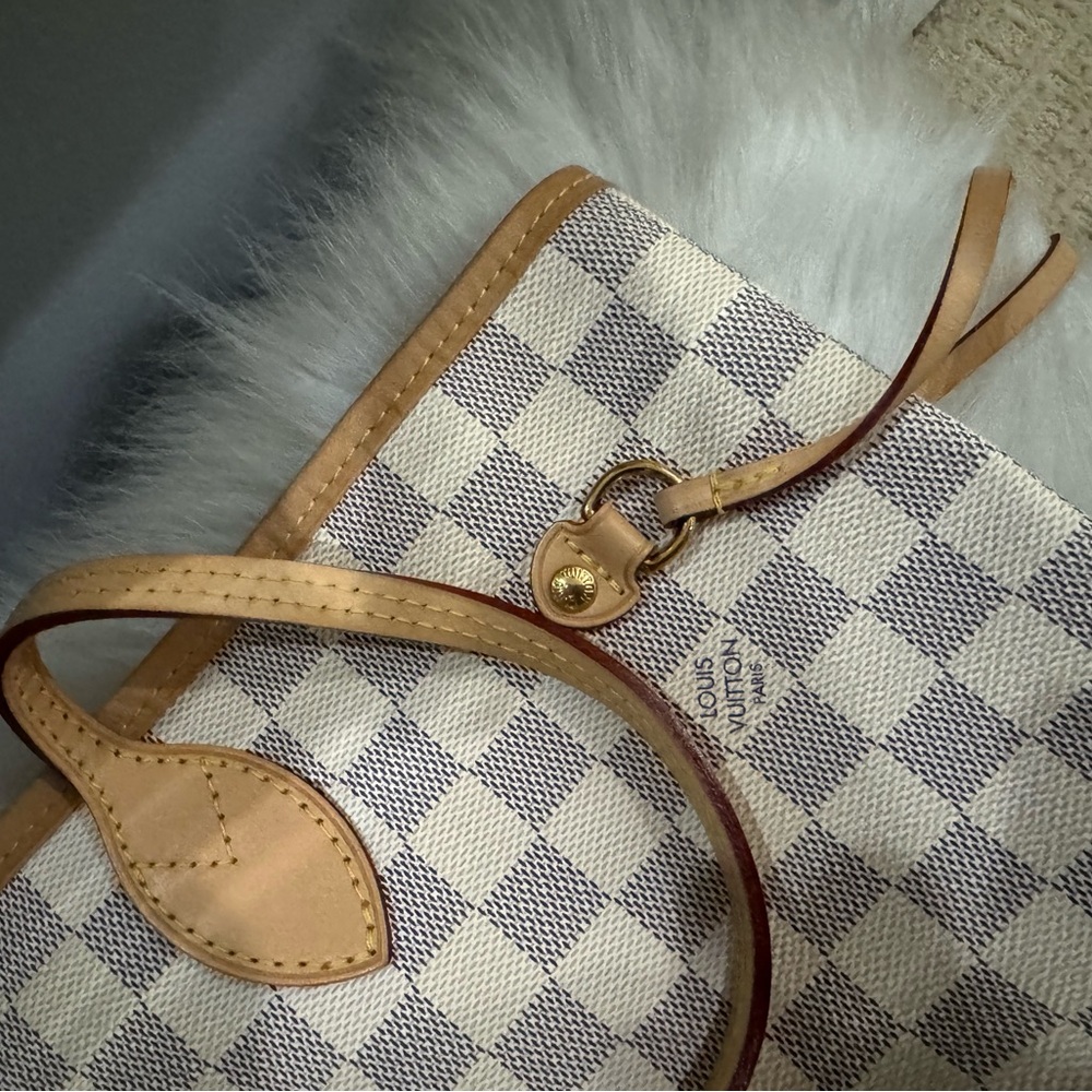 Louis Vuitton Neverfull MM Damier Azur Beige interior - Picture 12 of 14